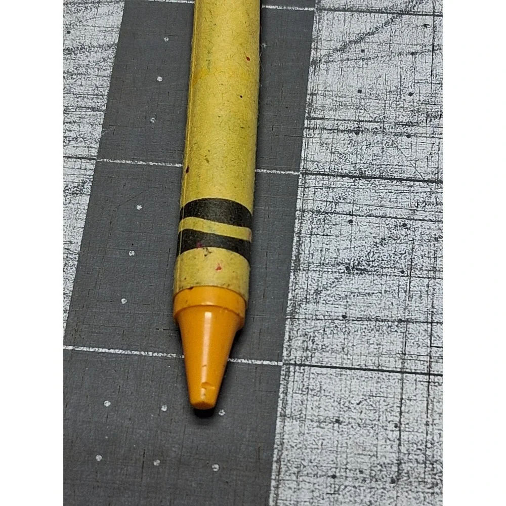 Crayola dandelion yellow